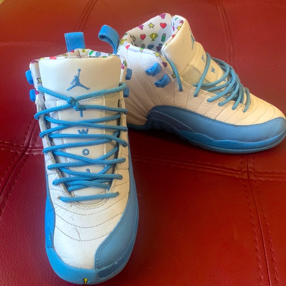 Jordan shoe size 4 boy (unisex)